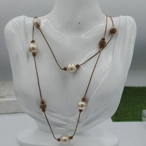 Elegant Costume Pearl and Gold Tone Necklace 30 Inch N3910